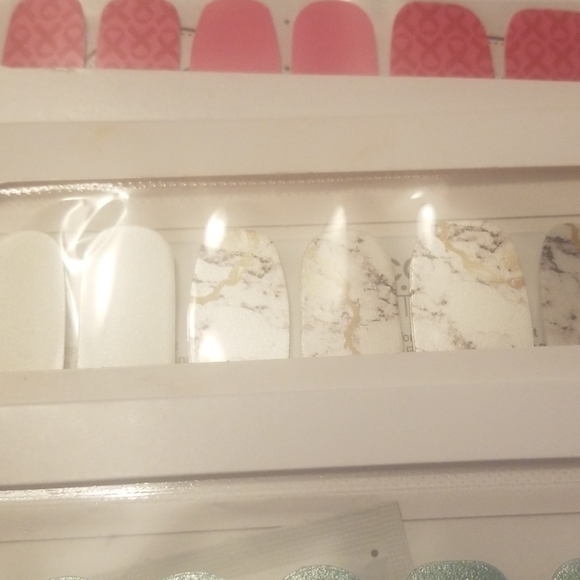 Color street bundle set - Picture 4 of 5